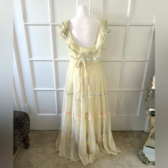 Vintage Gunne Sax tiered ruffle maxi dress - Picture 4 of 11